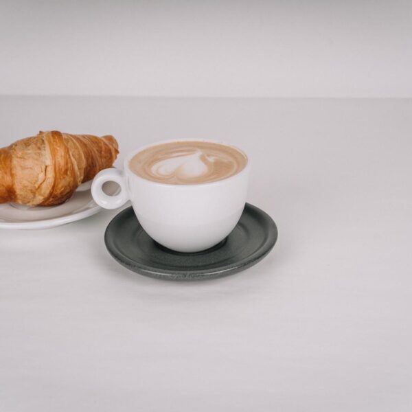 Cappuccino + Croissant cu unt